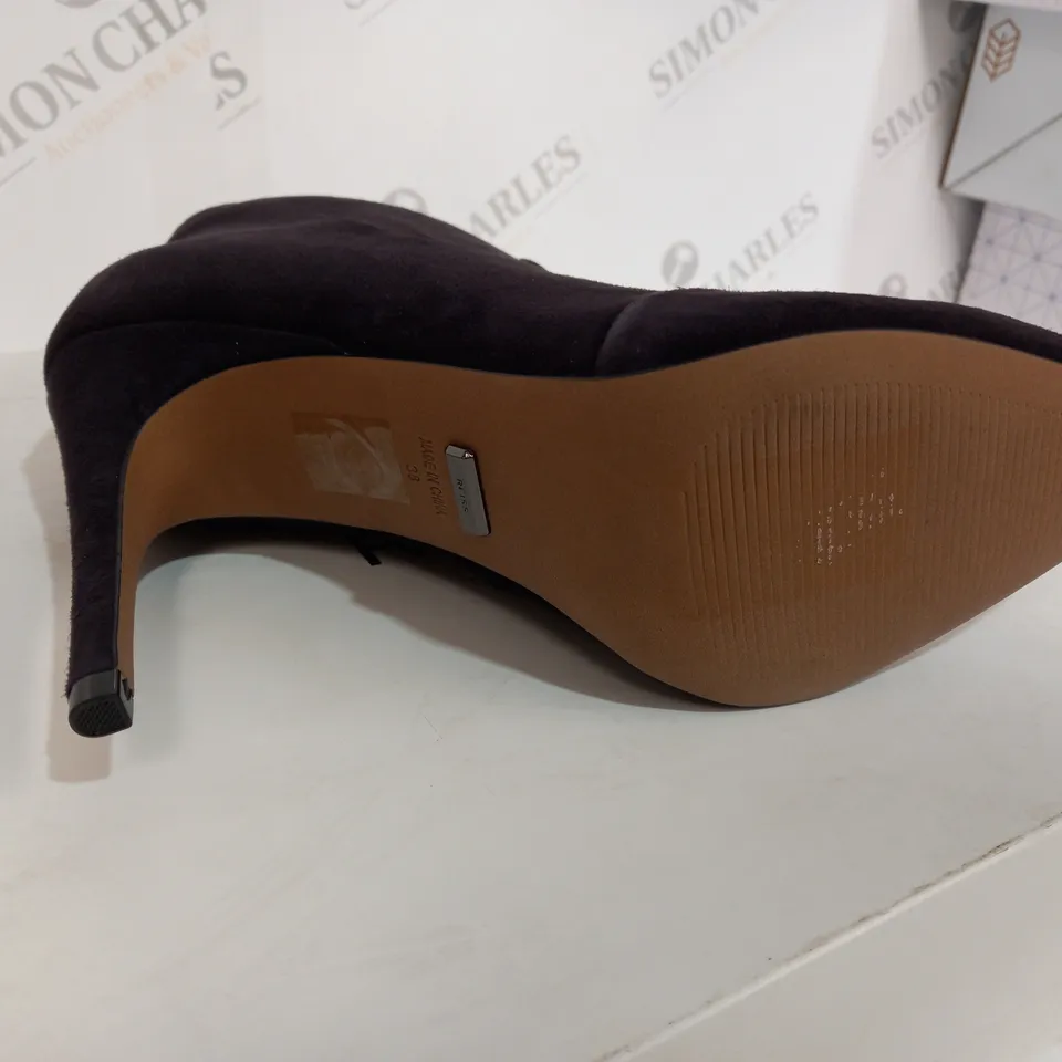 BOXED REISS SUEDE CHOCOLATE BOOT HEELS - SIZE 5