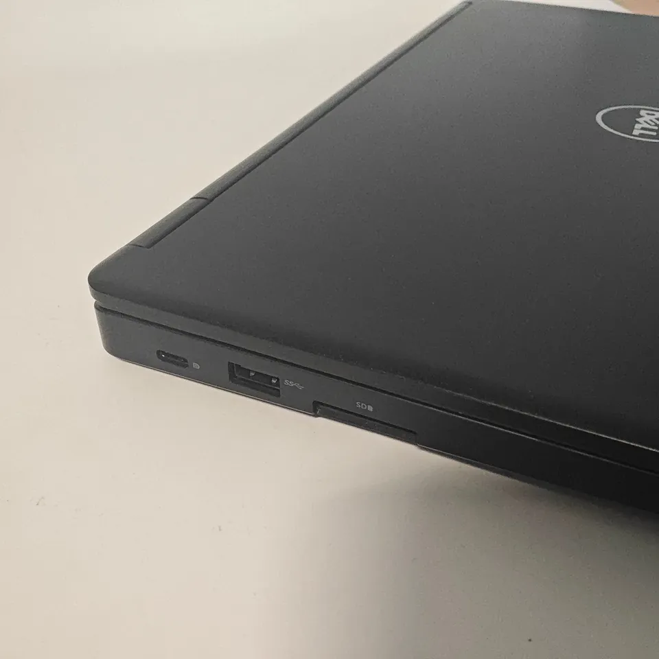 UNBOXED DELL LATITUDE 5480 INTEL I5 7TH GEN LAPTOP IN BLACK