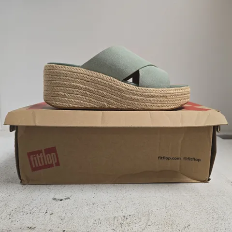 BOXED PAIR OF FITFLOP PLATFFORMS ESPADRILLE SUEDE WEDGE CROSS SLIDES IN FROSTED SAGE SIZE UK 6.5