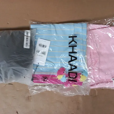 APPROXIMATELY 20 ASSORTED CLOTHING AND FASHION PRODUCTS IN VARIOUS STYLES AND SIZES - COLLECTION ONLY