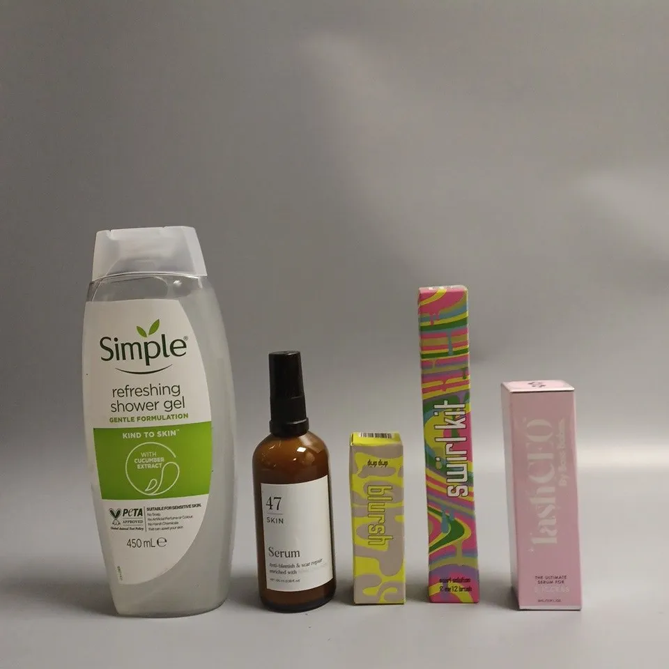 LOT OF APPROXIMATELY 20 COSMETICS ITEMS TO INCLUDE SHOWER GEL , 47 SERUM , MENS NATURAL SOAP  , ETC  