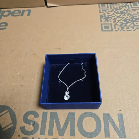 SWAROVSKI CRYSTAL NECKLACE β CLEAR TEARDROP PENDANT (BOXED)