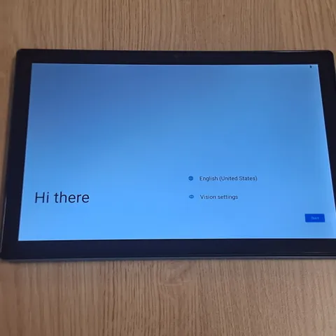 BOXED MOBILEINTERNET DEVICE WITH ANDROID OS