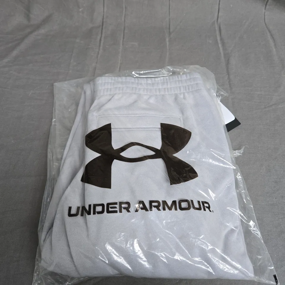 BAGGED UNDER ARMOUR FLEECE JOGGERS - SIZE YXL