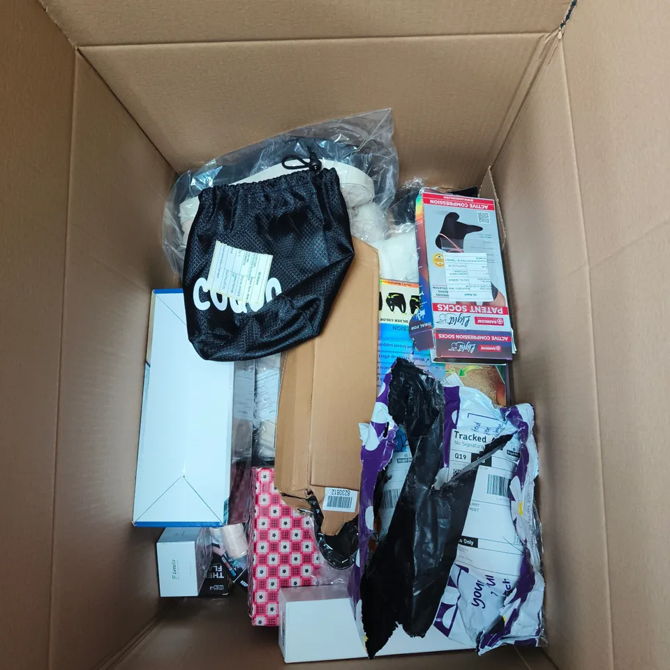BOX OF APPROXIMATELY 20 ASSORTED HOUSEHOLD ITEMS INCLUDING NECK PILLOW, SUPPORT AND POSTURE BRA, SMART RING LITE, AUTOMATIC CAN OPENER ETC