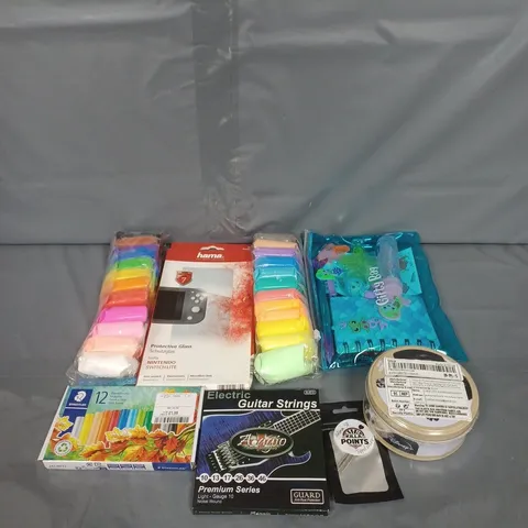 LARGE BOX OF APPROXIMATELY 20 ASSORTED TOYS AND GAMES TO INCLUDE GUITAR STRINGS, MODELLING CLAY AND BABY BOOKS