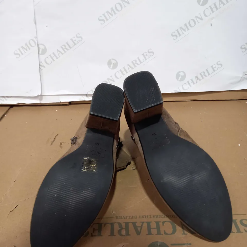 SKA SHOES BROWN HEELED BOOTS SIZE 38