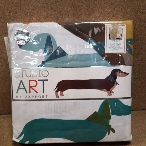 STUDIO ART BY RAPPORT DOUBLE DUVET COVER SET - SAUSAGE DOG