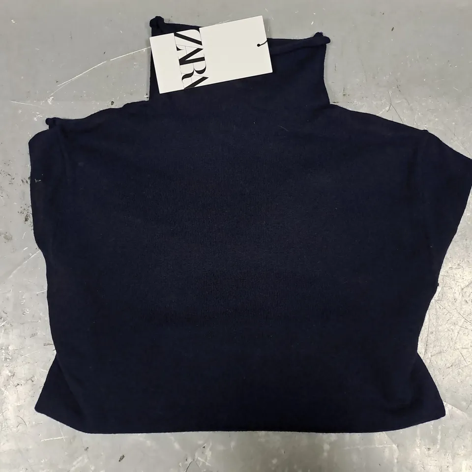 ZARA LONG SLEEVE TOP IN NAVY SIZE LARGE