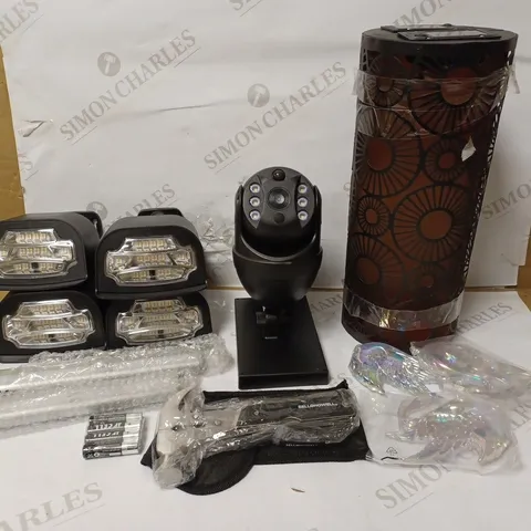 LOT OF APPROX 6 ASSORTED HOUSEHOLD ITEMS TO INCLUDE SOLAR OUTDOOR LIGHTS, HAND TOOL, SOLAR LANTERN LIGHT, ETC