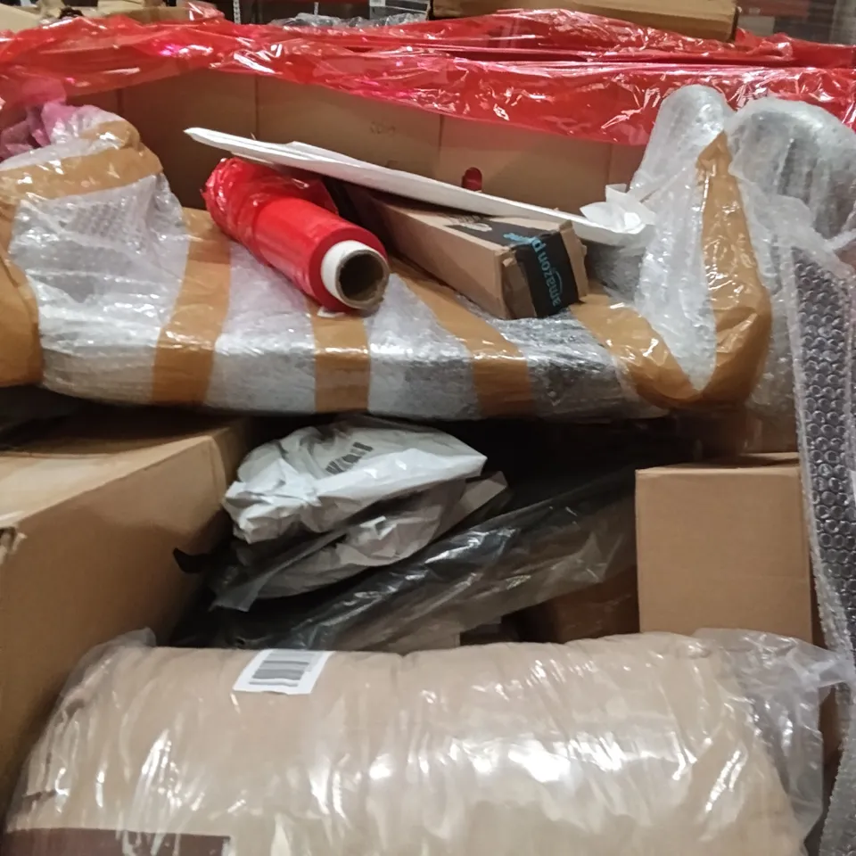 PALLET OF ASSORTED ITEMS INCLUDING - GLASSES, TOILET SEAT