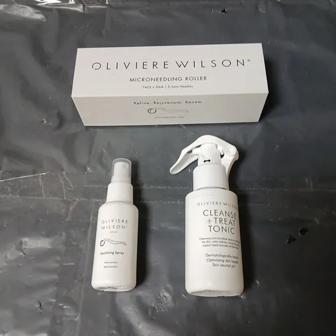 PALLET OF APPROXIMATELY 240 X OLIVIERE WILSON MICRONEEDLING ROLLER KIT WITH CLEANSE + TREAT TONIC & SANITISING SPRAY (0.5MM NEEDLES)