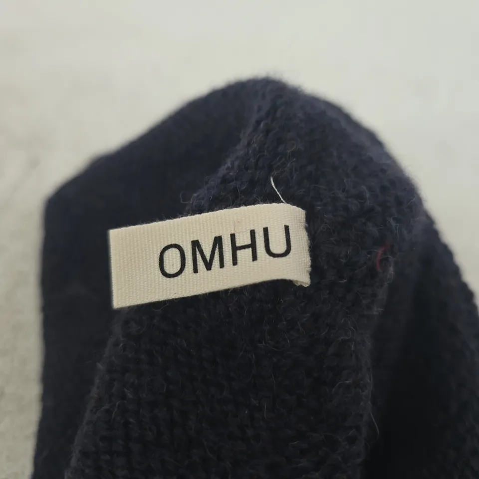 BLACK KNIT BEANIE HAT – OMHU LABEL