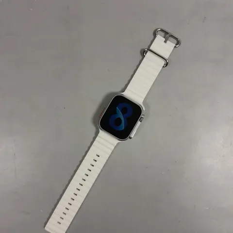 WATCH8 ULTRA HEALTH TRACKING SMART WATCH IN WHITE
