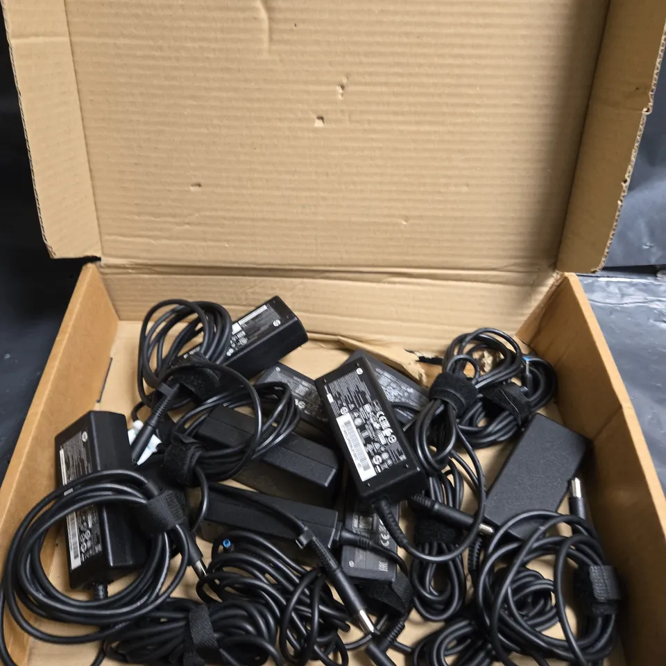 BOX OF APPROXIMATELY 10 ASSORTED HP LAPTOP CHARGERS