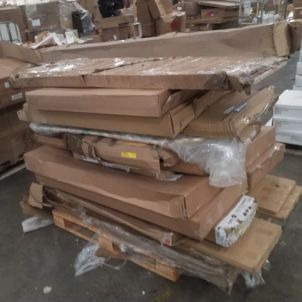 PALLET CONTAINING ASSORTED FLATPACK FURNITURE PARTS