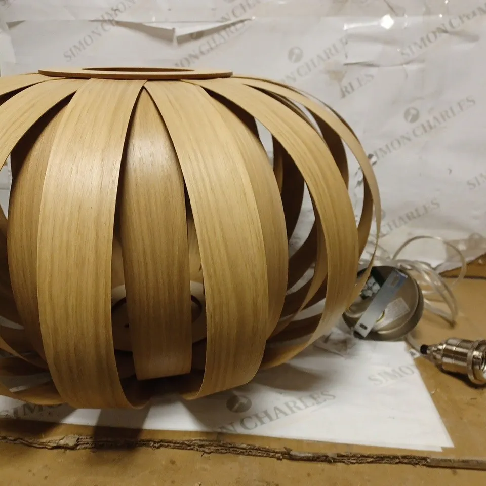 WOODEN LIGHT SHADE 