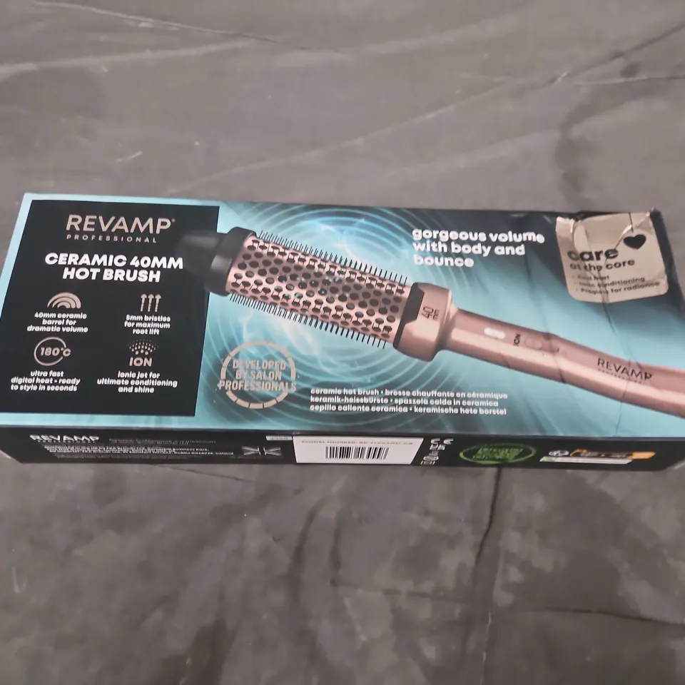 BOXED REVAMP PROFESSIONAL CERAMIC 40MM HOT BRUSH