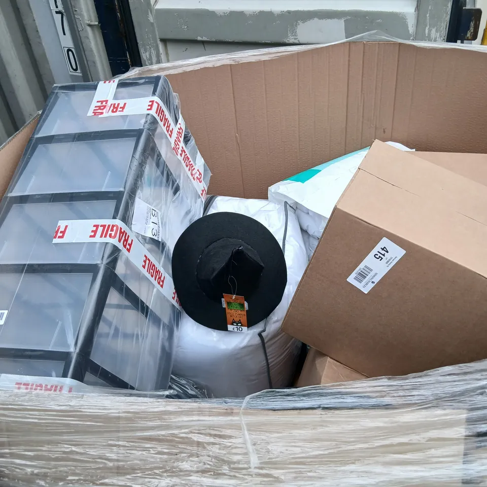PALLET OF APPROXIMATELY 19 ASSORTED PRODUCTS TO INCLUDE; SHOE CABINET, LOZENGE MIRROR, DISCO DECORATION,  SUMMER SCREEN WASH, WAVY MIRROR AND DRAWER UNIT