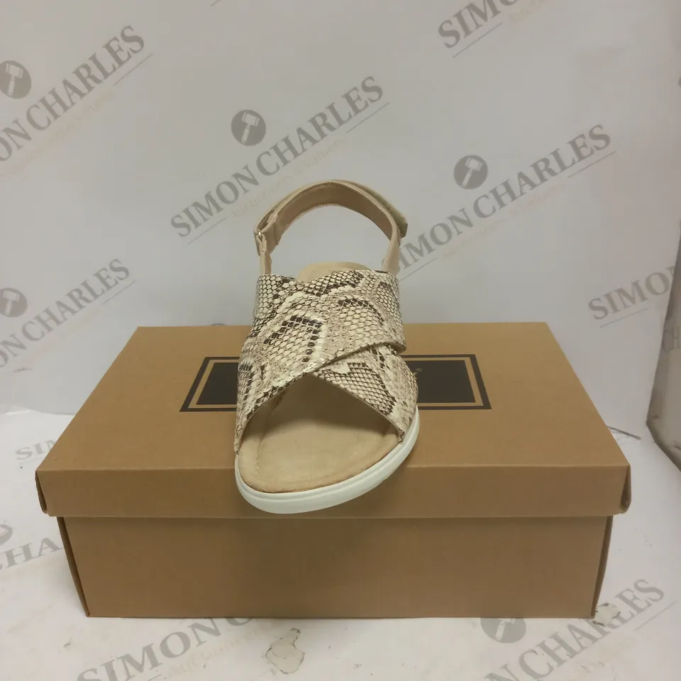 BOXED PAIR OF CUSHION WALK SNAKESKIN SANDALS - SIZE 5