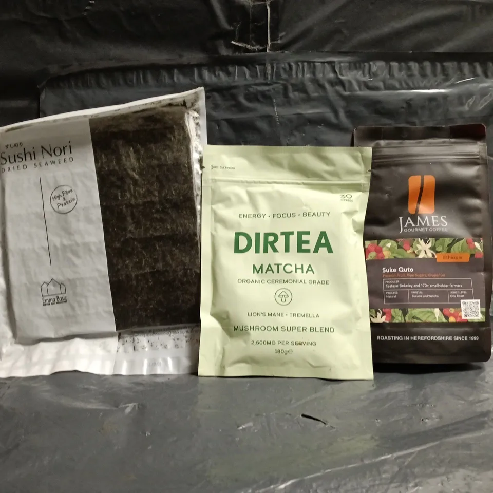 APPROXIMATELY 12 ASSORTED FOOD AND DRINK ITEMS TO INCLUDE DRIED SEAWEED, DIRTEA MATCHA, ETC