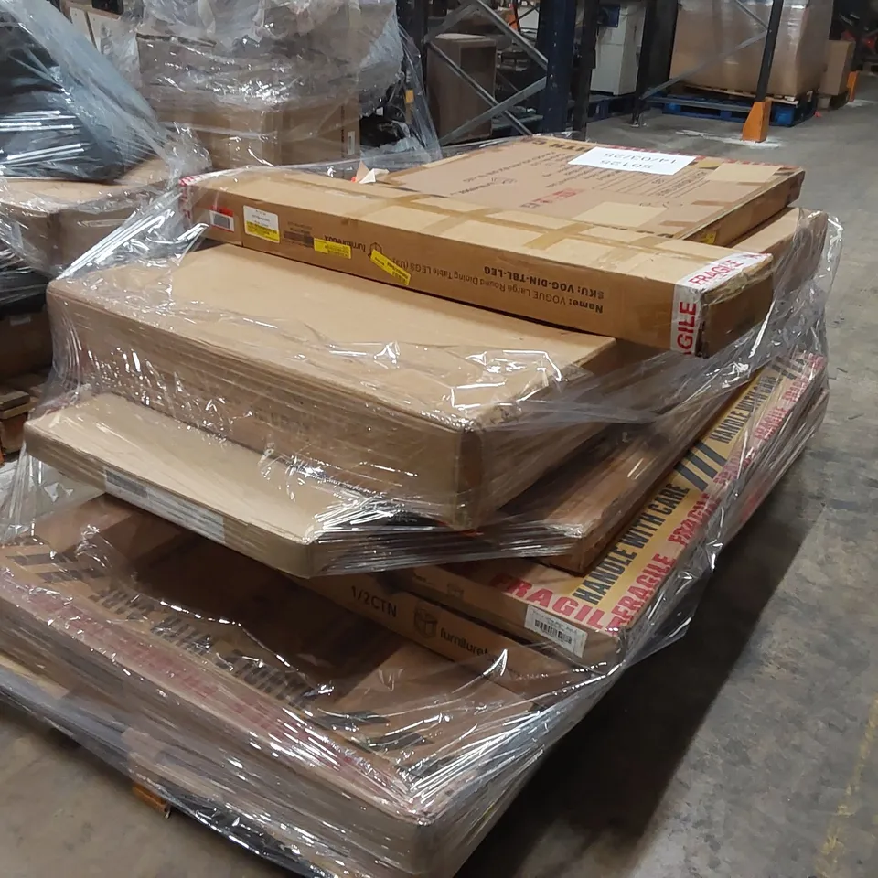 PALLET TO CONTAIN A LARGE QUANTITY OF FURNITURE PARTS 