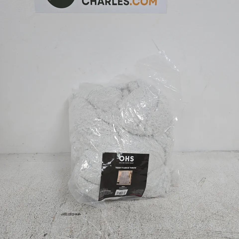 OHS TEDDY FLEECE THROW GREY 200 X 240CM
