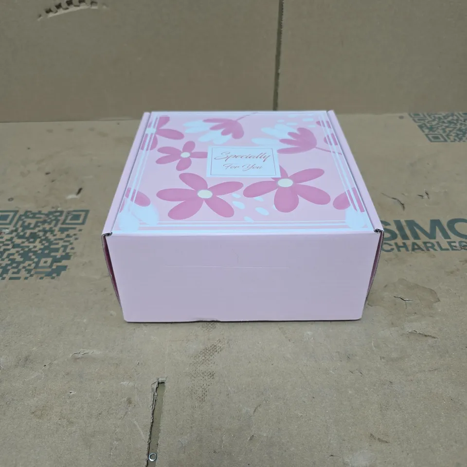 "SPECIALLY FOR YOU" PINK GIFT SET TO INCLUDE SOCKS, MUG ETC