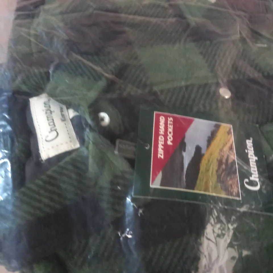 BAGGED CHAMPION KINCROSS GREEN SHIRT - L