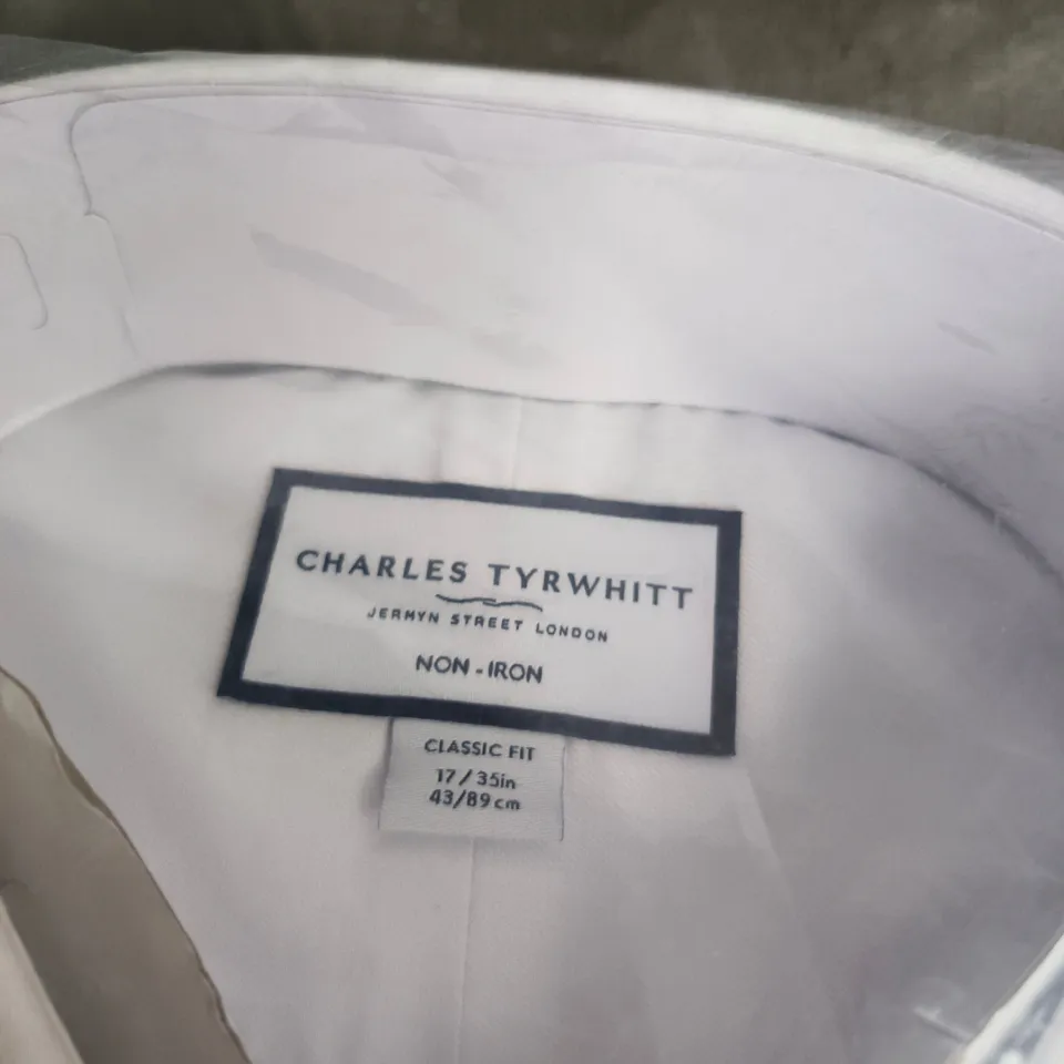 CHARLES TYRWHITT NON-IRON SHIRT, CLASSIC FIT, WHITE – UK NECK 17IN, SLEEVE 35IN