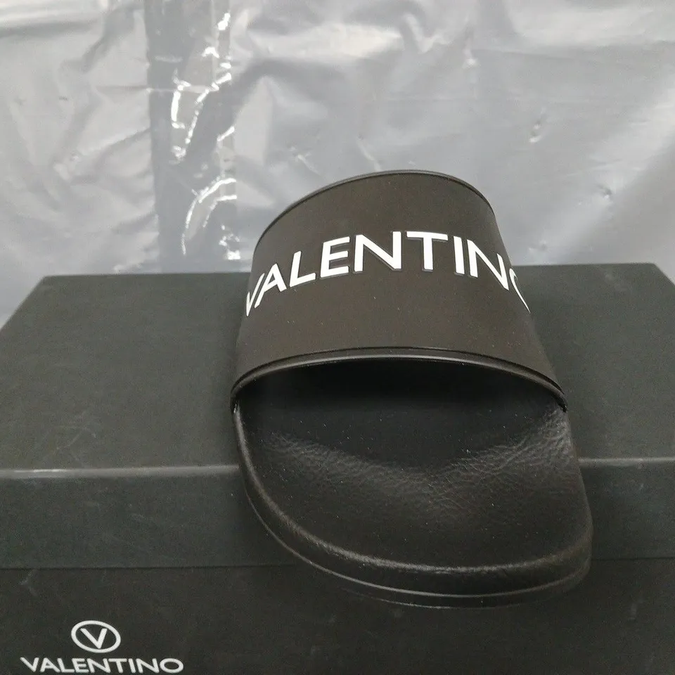 BOXED VALENTINO BLACK SLIDERS - UK 9 