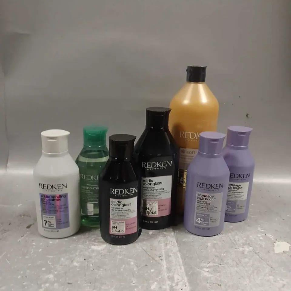 REDKEN APPROXIMATELY 7 ASSORTED HAIRCARE PRODUCTS TO INCLUDE - BLONDAGE HIGH BRIGHT SHAMPOO - ACIDIC COLOUR GLOSS CONDITIONER - AMINO-MINT SHAMPOO - ETC