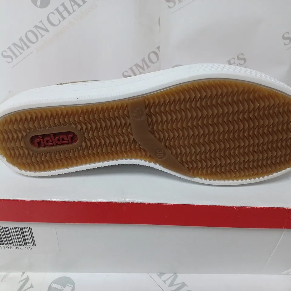 BOXED PAIR OF RIEKER SIDE ZIP 2 TRAINERS WHITE SIZE 5