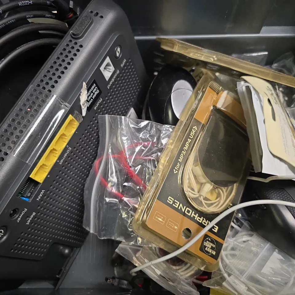 APPROXIMATELY 10 ASSORTED ITEMS TO INCLUDE - BT HUB , VIRGIN MEDIA REMOTE , SALTER KITCHEN SCALE ETC