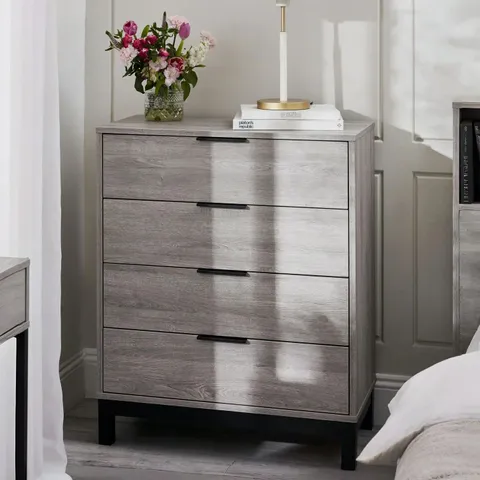 BOXED JULIAN BOWEN BALI 4 DRAWER CHEST - GREY OAK (1 BOX)