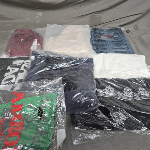 LARGE BOX OF APPROXIMATELY 20 ASSORTED CLOTHING ITEMS IN VARIOUS SIZES, STYLES AND COLOUR