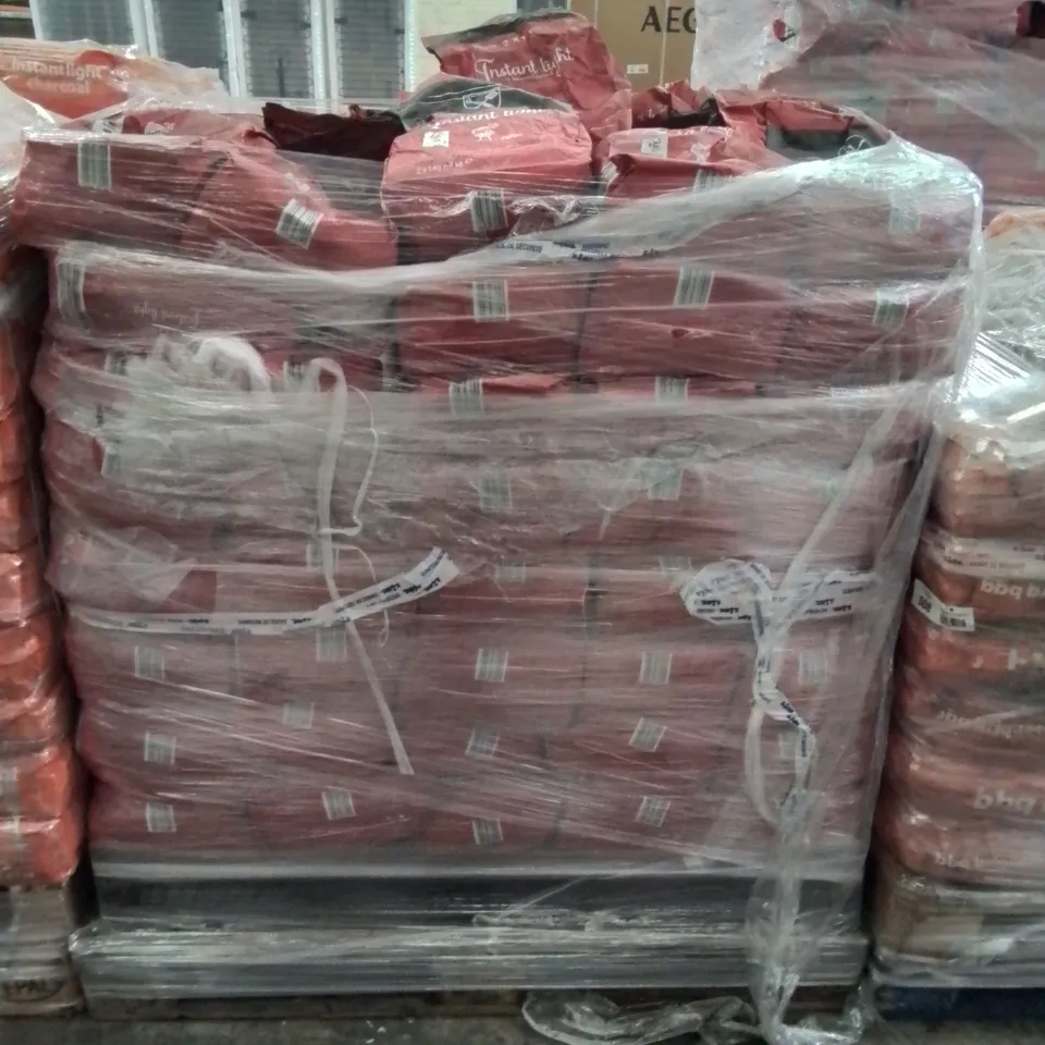 PALLET TO CONTAIN APPROX 80 X 2KG 2 IN 1 INSTANT LIGHT BAGS OF LUMPWOOD BARBECUE CHARCOAL