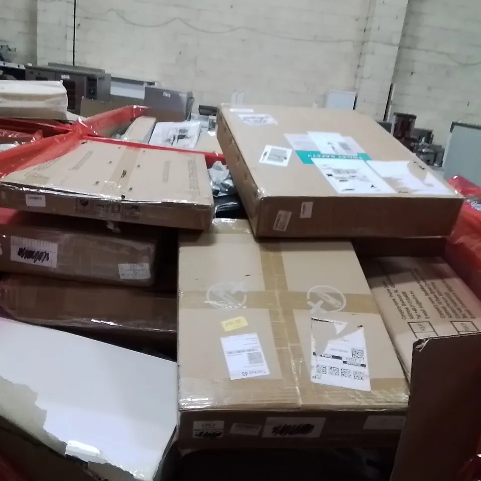 PALLET OF ASSORTED HOUSEHOLD GOODS AND PRODUCTS TO INCLUDE;SLOW COOKER,VACUUM CLEANER,HIKING STICKS