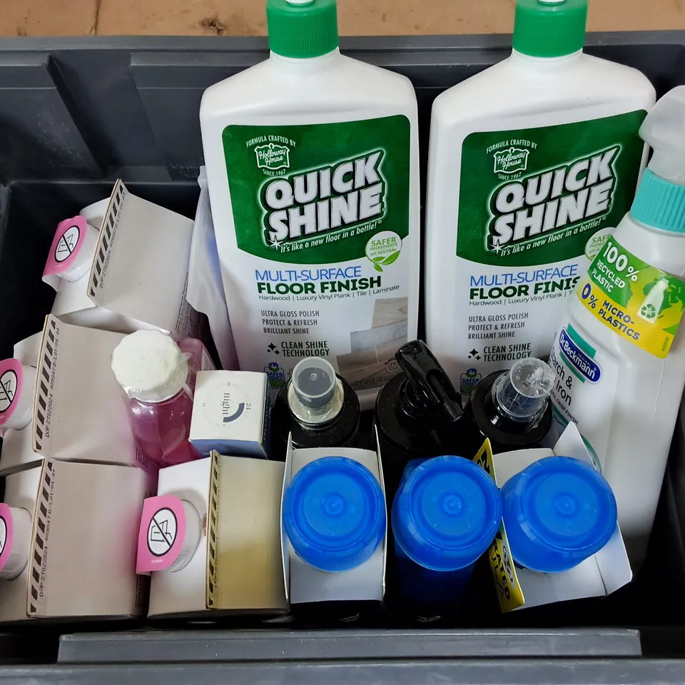 APPROXIMATELY 10 ASSORTED HOUSEHOLD ITEMS TOO INCLUDE QUICK SHINE, SMOL WASHING UP LIQUID, AND UNBLOCKER BATHROOM ETC. 