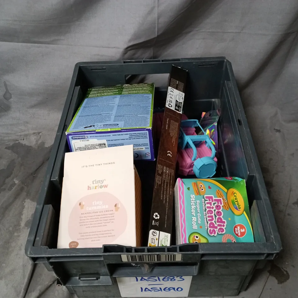 APPROXIMATELY 15 ASSORTED ITEMS OF TOYS AND GAMES INCLUDING FOODIE FRIENDS STICKER ROLL, TINY TUMMIES ICE CREAM AND PLAYMOBILE FAIRY