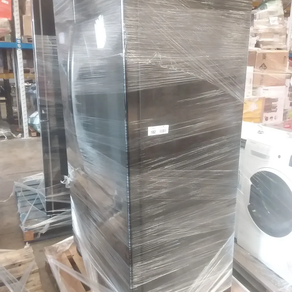 SAMSUNG FRIDGE FREEZER PLUMBED WATER + ICE