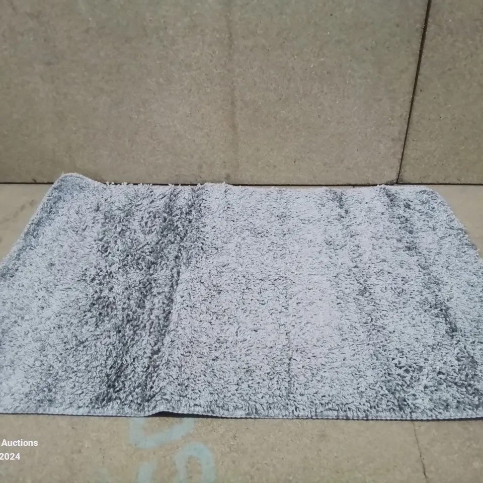 BRAND NEW PACO HOME GREY GILDER BATH MAT SIZE 50CM X 80CM