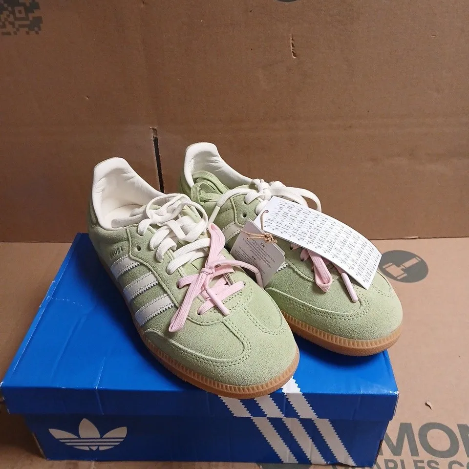 ADIDAS GREEN SUEDE TRAINERS – BOXED SIZE 5
