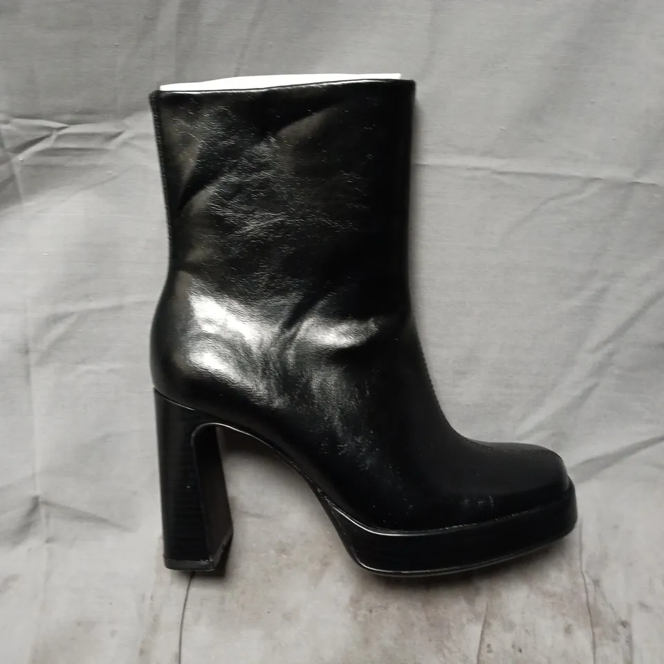 BERSHKA BLACK LEATHER PLATFORM BOOTS, UK 4 (EU 37) – WOMEN'S