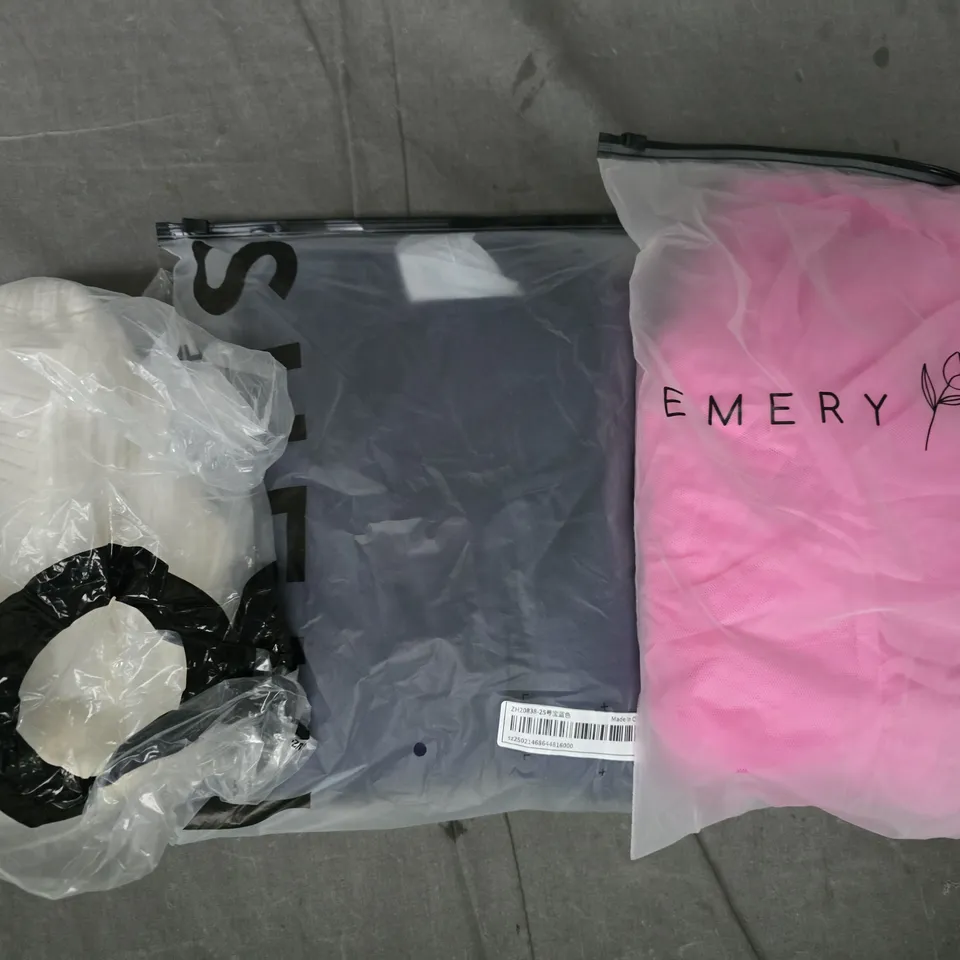 APPROXIMATELY 25 ASSORTED CLOTHING AND FASHION PRODUCTS IN VARIOUS STYLES AND SIZES - COLLECTION ONLY