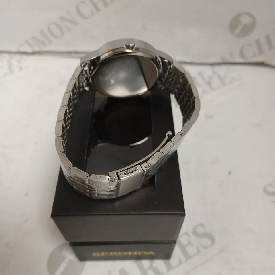 BOXED SEKONDA GENTS GREEN DIAL CLASSIC WATCH WITH STAINLESS STEEL BRACELET - JAPAN MOVEMENT - 5 ATM. 