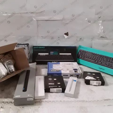 BOX OF TECH ITEMS APPROXIMATELY 10 INCLUDING; APPLE PENCIL, MICROSOFT SURFACE PEN, LOGITECH MK270 KEYBOARD, GO PRO CARBON FIBRE EXTENSION POLE (2.7M) 