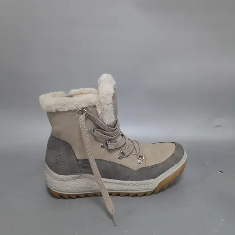 BOXED PAIR OF RIEKER ANTISTRESS WATER RESISTANT WARM HIKING BOOTS IN CREAM - SIZE 6