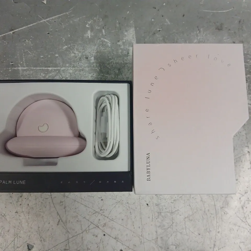BOXED BABYLUNA PALM LUNE CLITORIS STIMULATOR