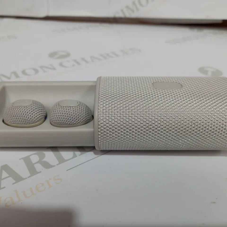 JQM ULTRA WIRELESS EARPHONES